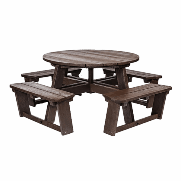Family hero round picnic table