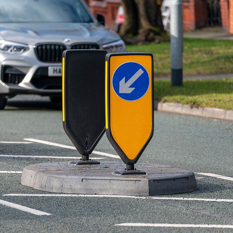 EVO-N Rebound Traffic Bollard
